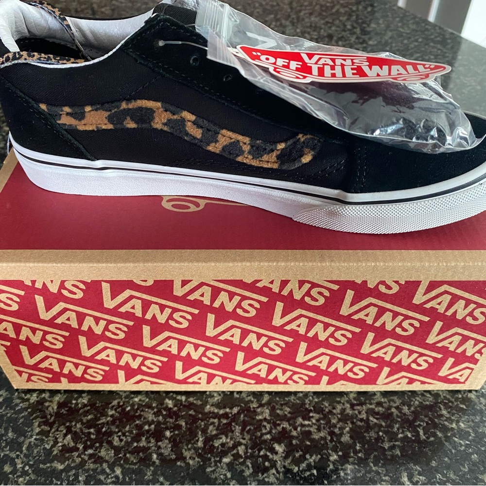 Vans brand new in box. Youth size 5.